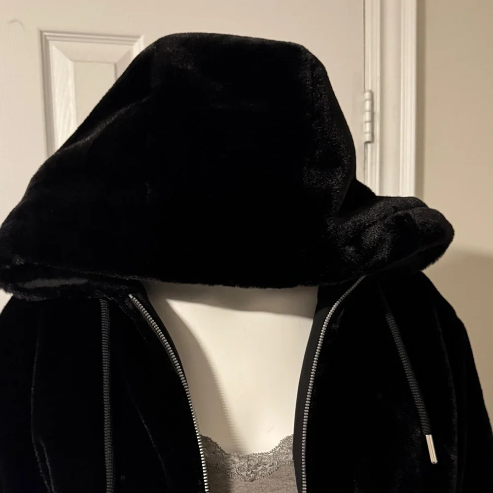 Moose Knuckles Black Hooded Bomber Jacket - Picture 7 of 14